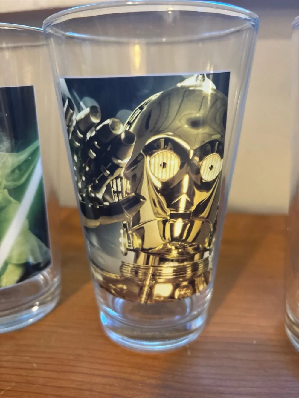 Star Wars Pint Glass Set with Green Yoda and Gold C-3PO Art